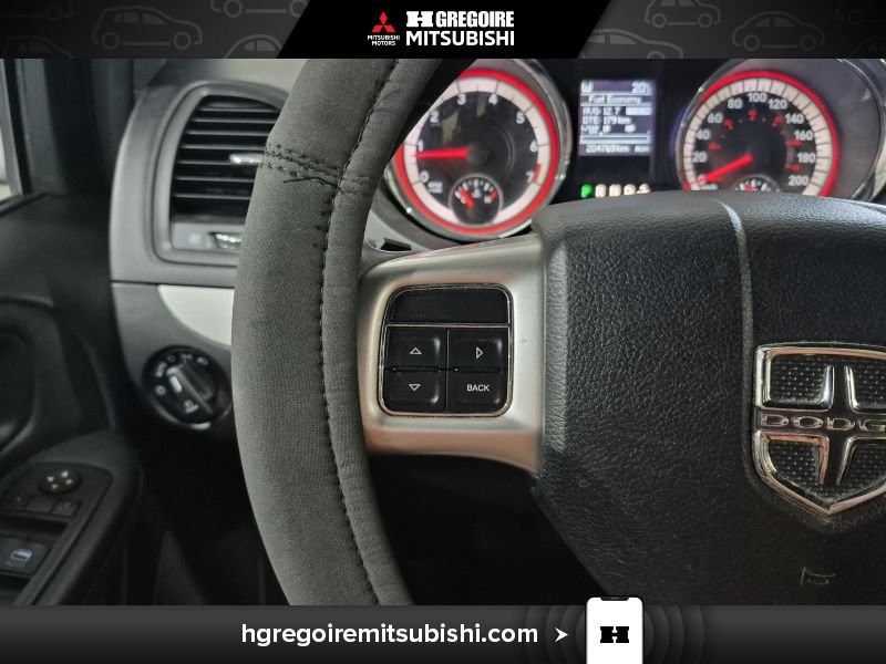 2016 Dodge GR Caravan Red Laval - photo #19