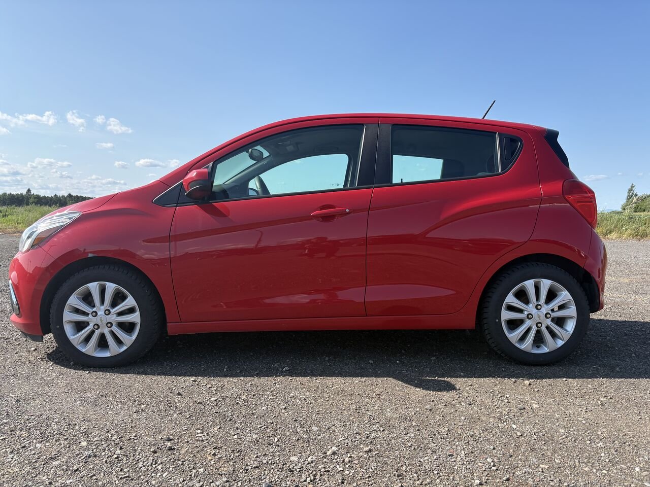 2018 CHEVROLET SPARK LT à hayon 4 portes CVT avec 1LT Red Montmagny - photo #2