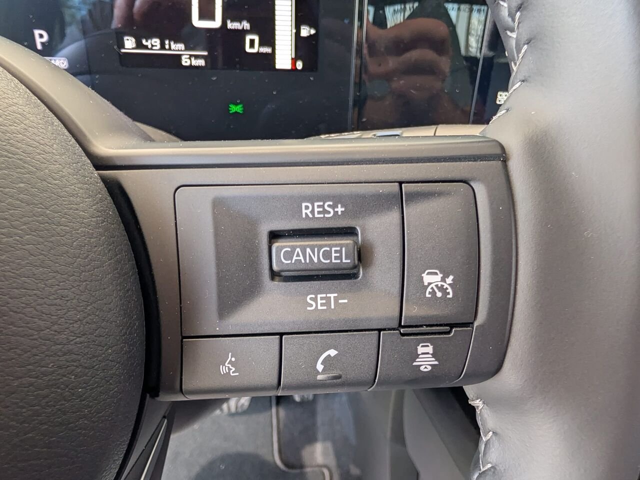 NISSAN Kicks KICKS SV 2026 Jaune yuzu métallisé/Noir intense Châteauguay - photo #18