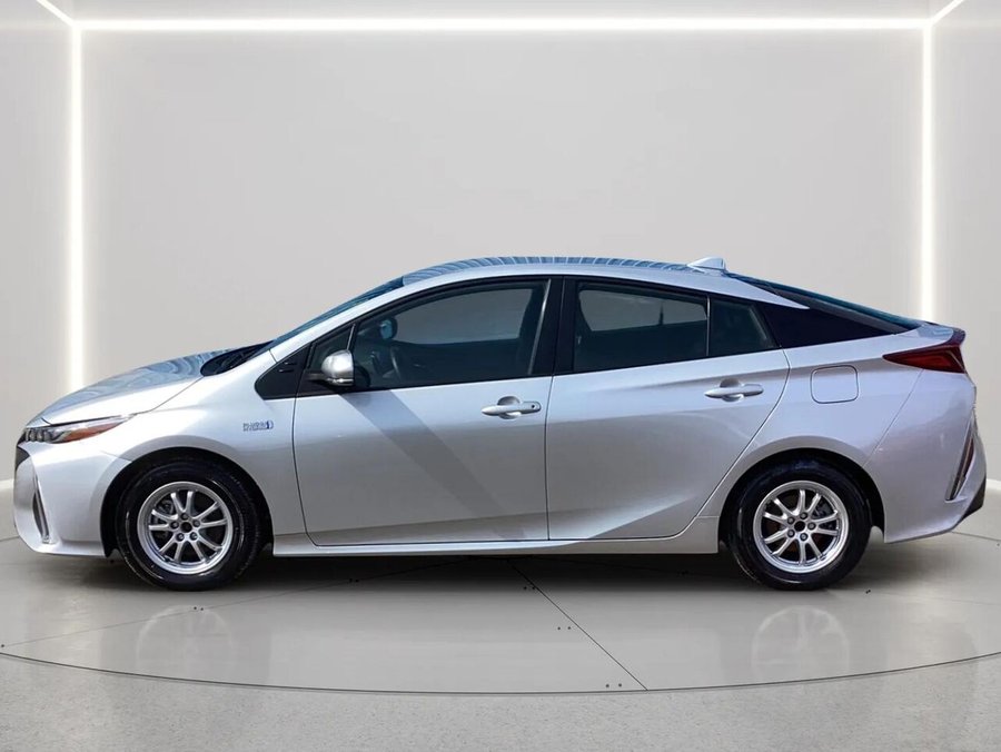 TOYOTA PRIUS PLUG-IN HYBRID 2022 2022 Argent classique métallisé