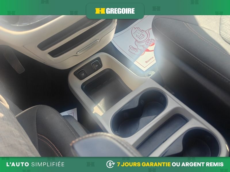 Chrysler Pacifica 2019 Gris Laval - photo #18