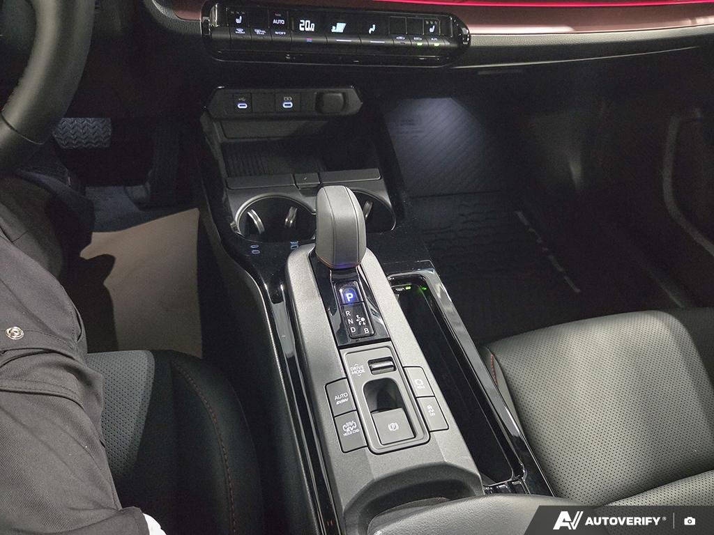 2025 Toyota Prius Plug-In Hybrid S2501808 | XSE White Edmonton - photo #17