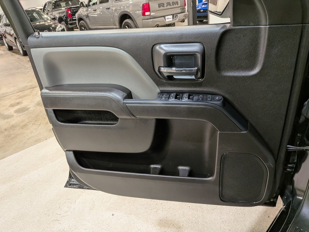 2018 Chevrolet Silverado 1500 4WD Double Cab 143.5" Work Truck Black Val-David - photo #26