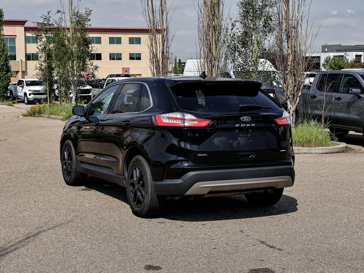 2023 Ford Edge SEL AWD Black Sherwood Park - photo #10