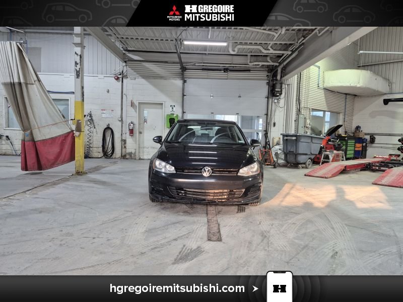 Volkswagen Golf MA4385 | Trendline * Mags * Caméra * Siege Chauffant 2017 Noir Laval - photo #1