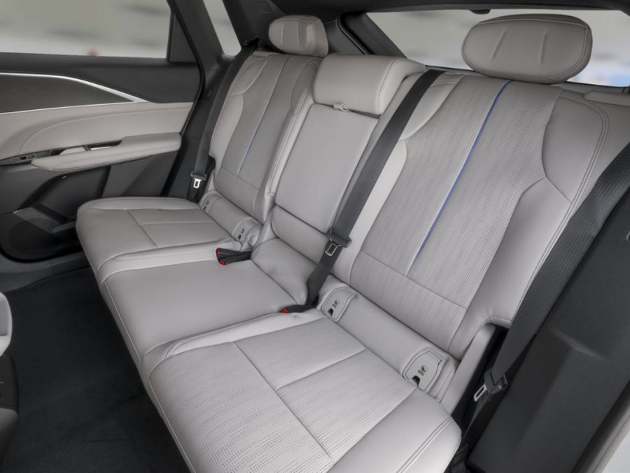 2026 CADILLAC LYRIQ 2026 Nimbus Metallic