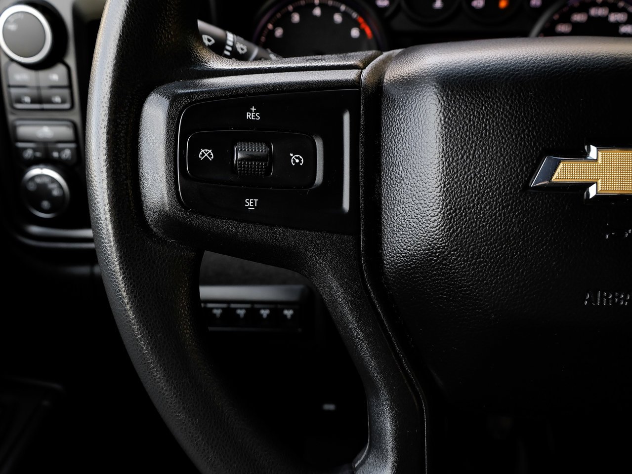 2022 Chevrolet Silverado 2500HD 4WD Double Cab 149 Work Truck White Sherwood Park - photo #18