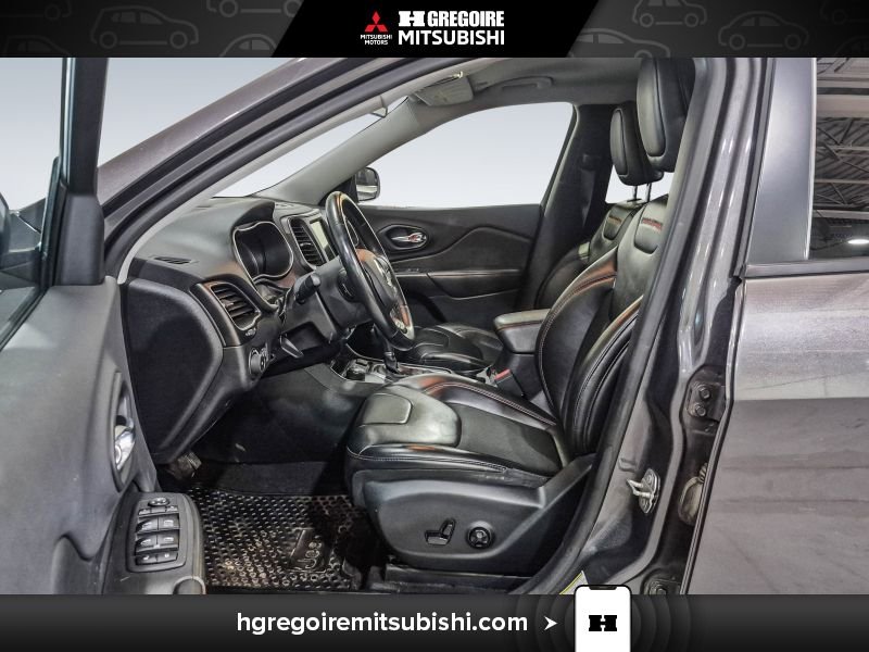 2019 Jeep Cherokee Grey Laval - photo #13