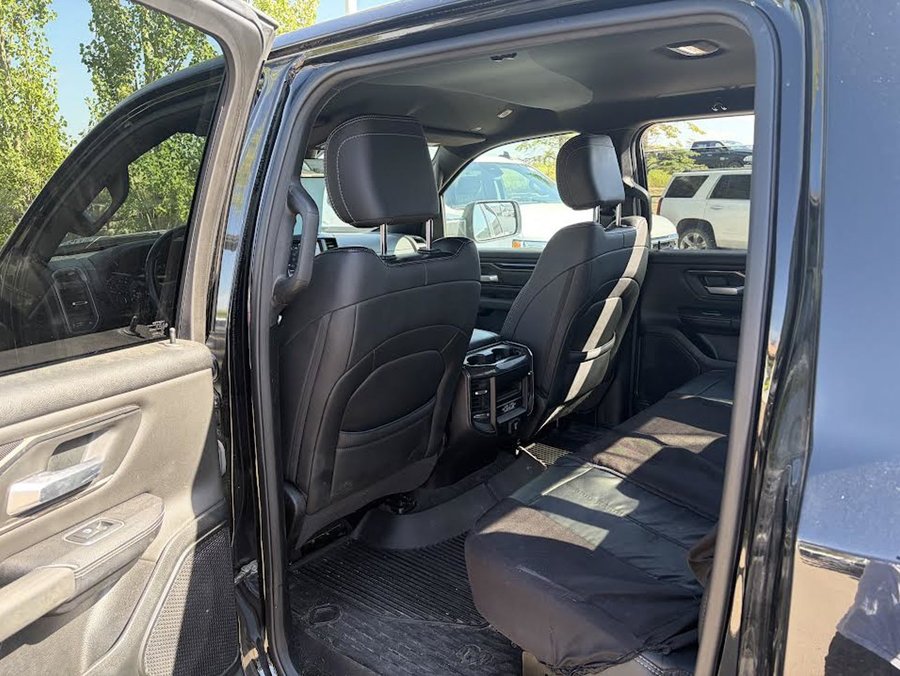 2021 Ram 1500 2021 Black