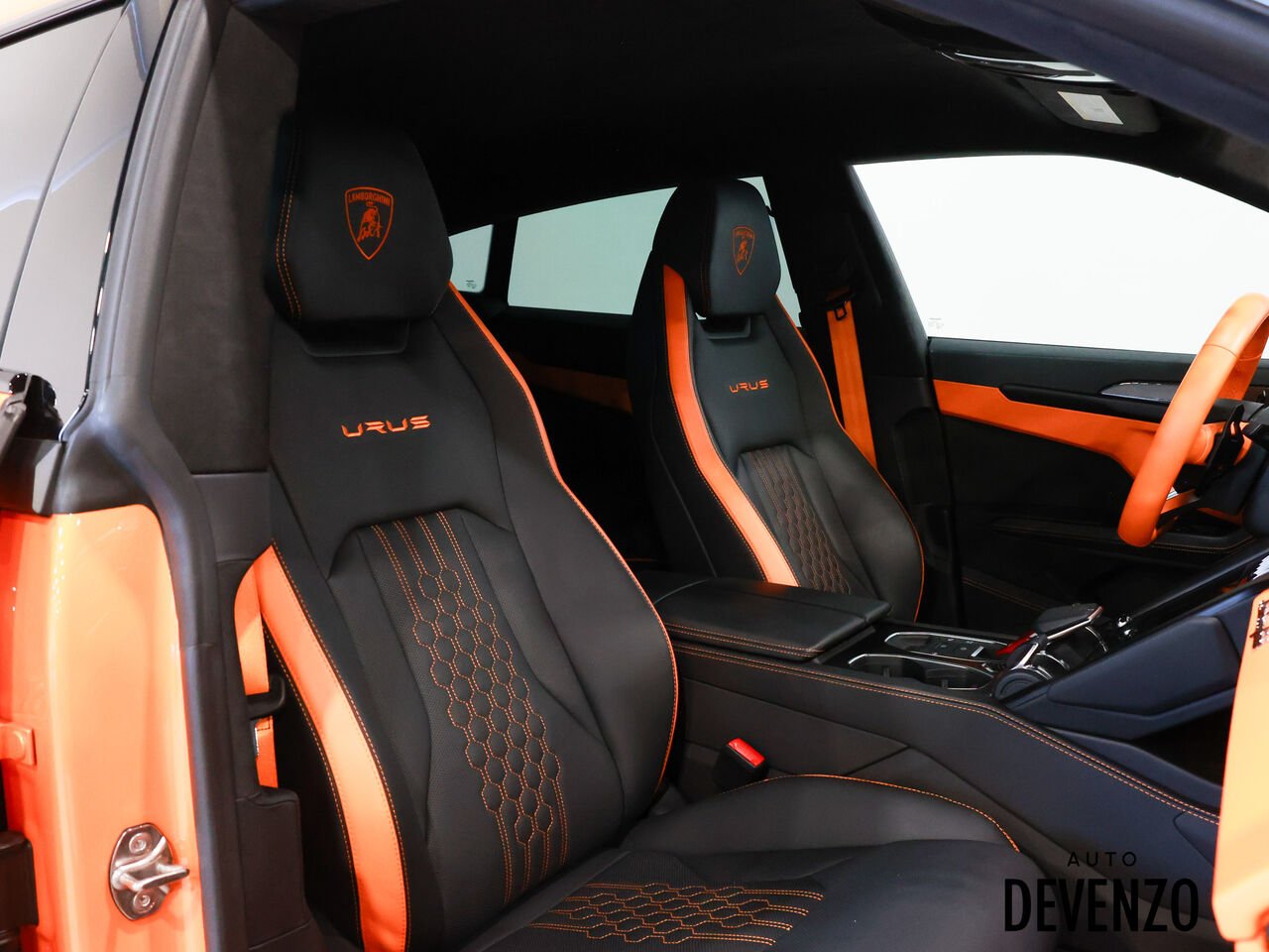 Lamborghini Urus 2023 Orange Saint-Eustache - photo #11
