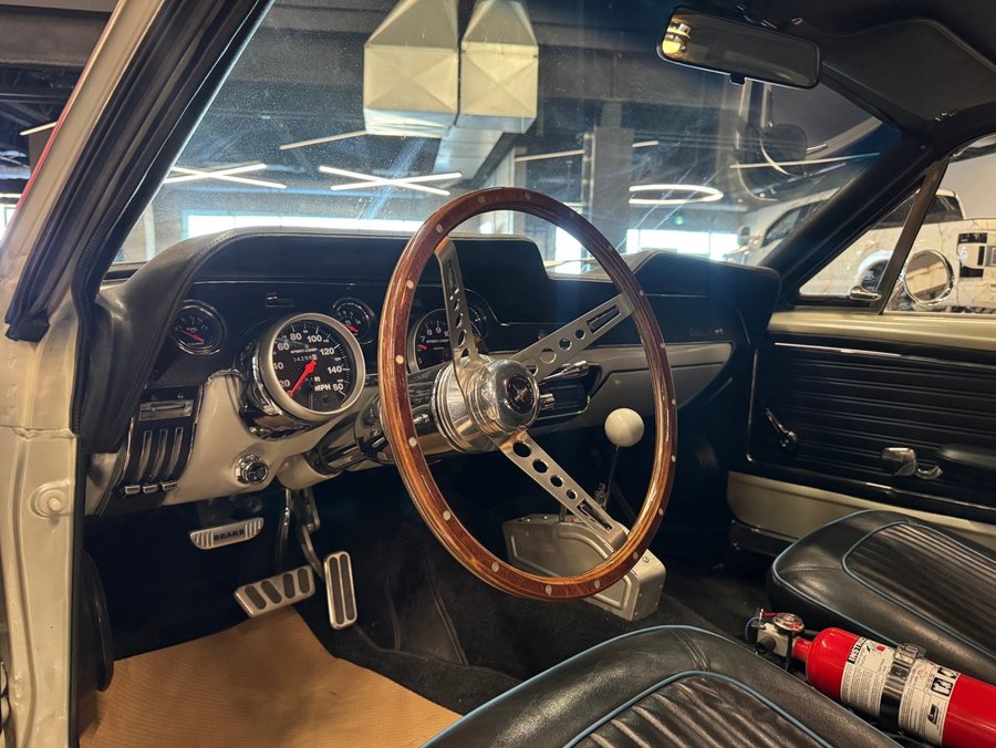 1968 Ford Mustang 1968 Tri-Stage Pearl White