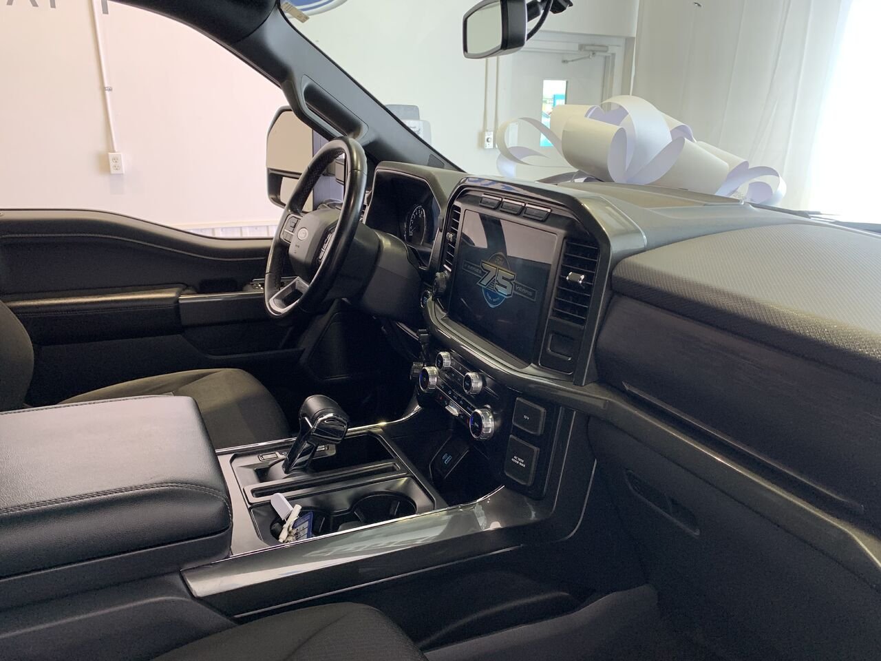 Ford F-150 SUPERCREW XLT 2023 Bleu Saint-Eustache - photo #19