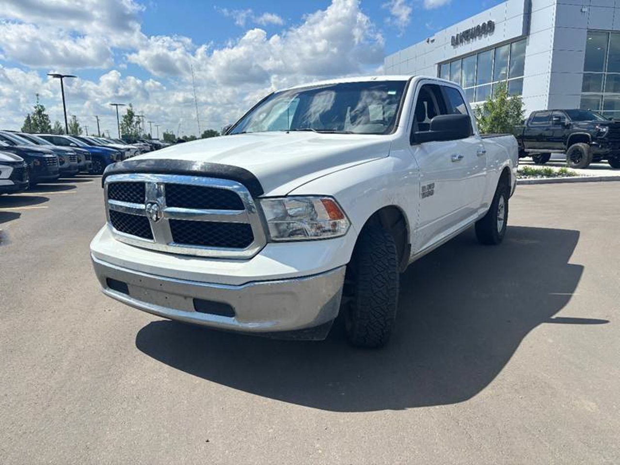 2018 Ram 1500 SLT 4x4 Quad Cab 6'4 Box White Sherwood Park - photo #2