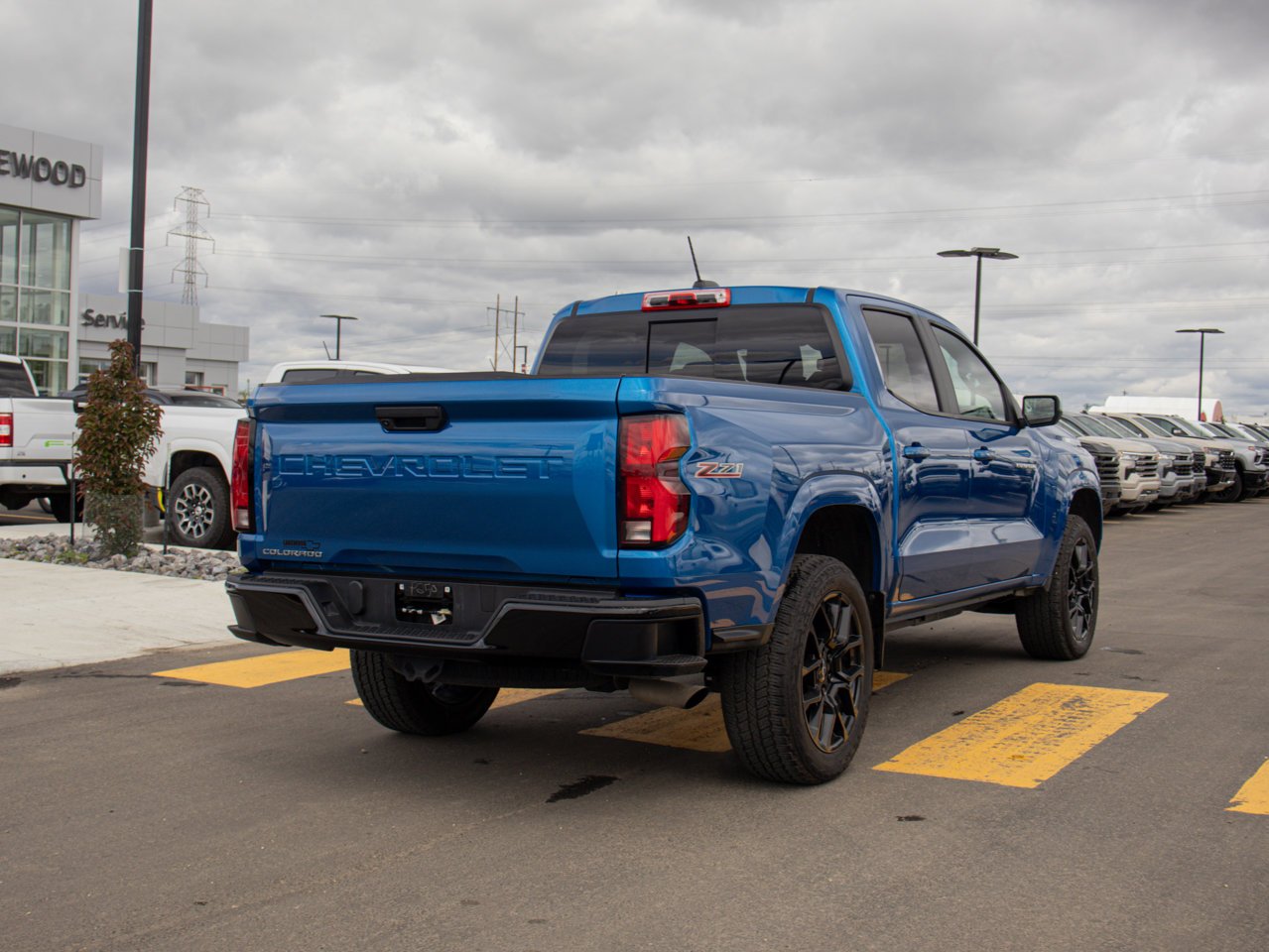 2024 Chevrolet Colorado 4WD Crew Cab Z71 Blue Sherwood Park - photo #9