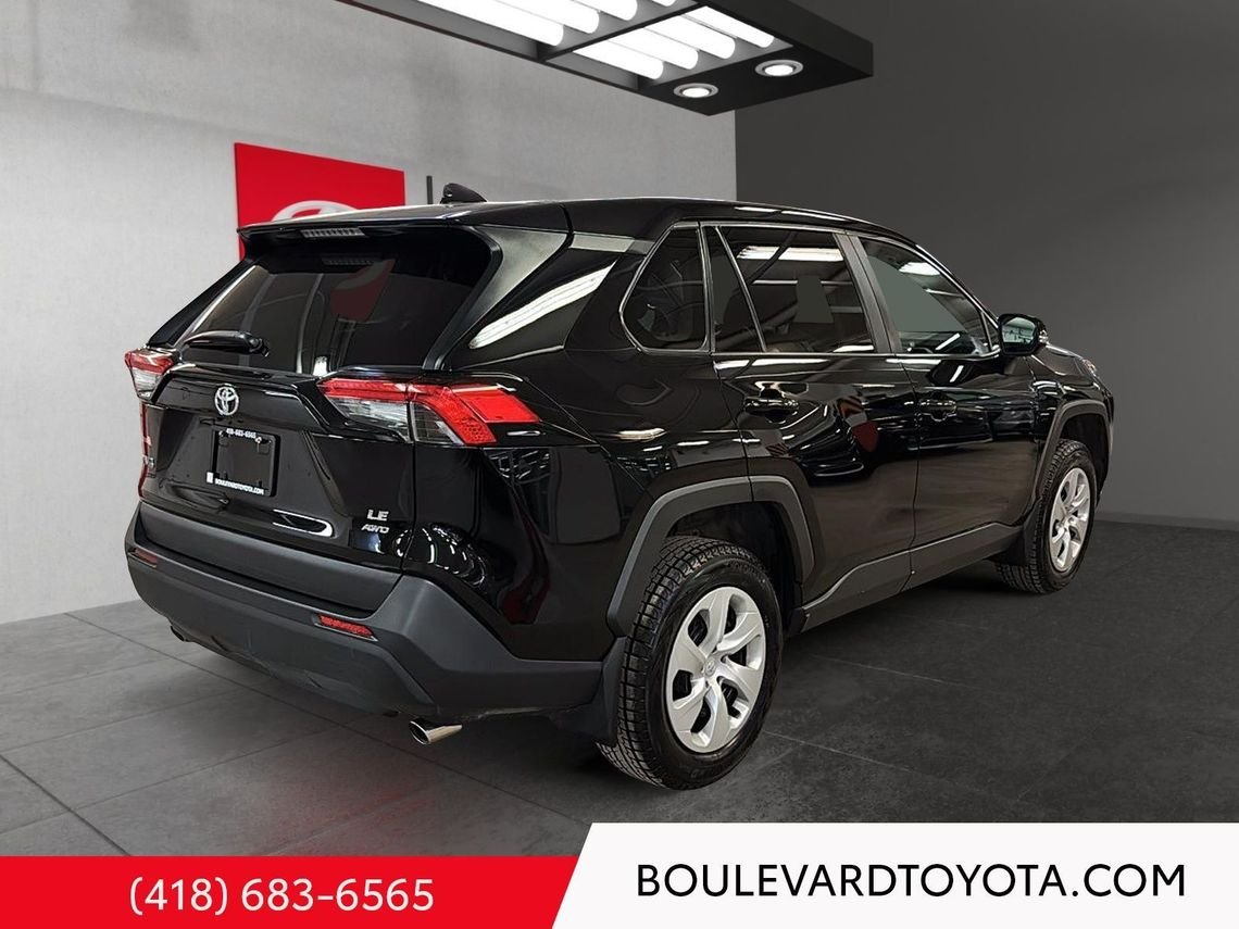 Toyota RAV4 99357B-118 | LE, AWD 2024 Noir minuit métallisé Québec - photo #3