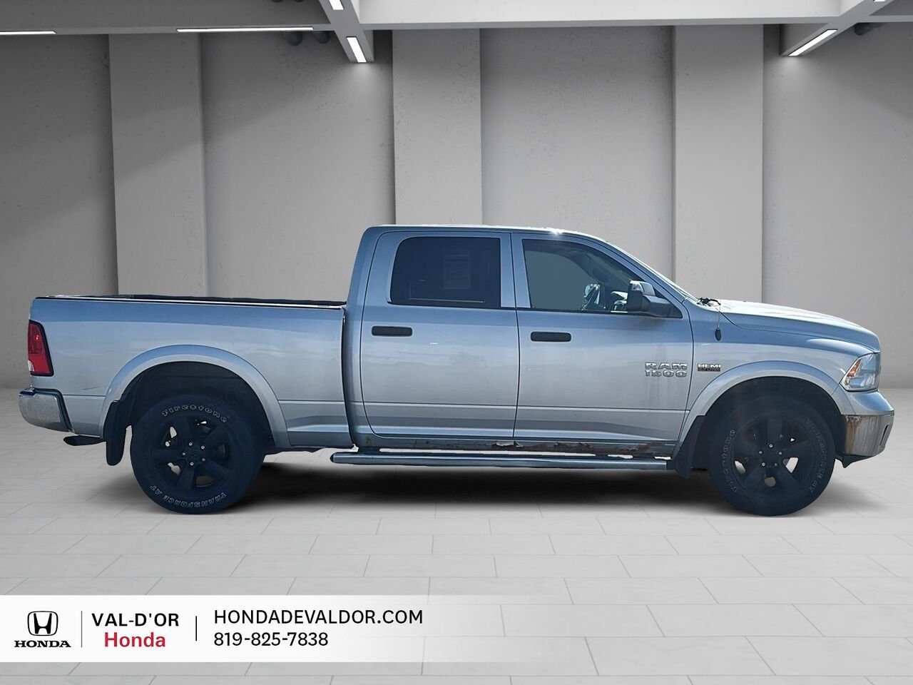 Ram 1500 Cabine multiplaces 4RM, 149 po Outdoorsman 2017 Argent Val-d'Or - photo #4