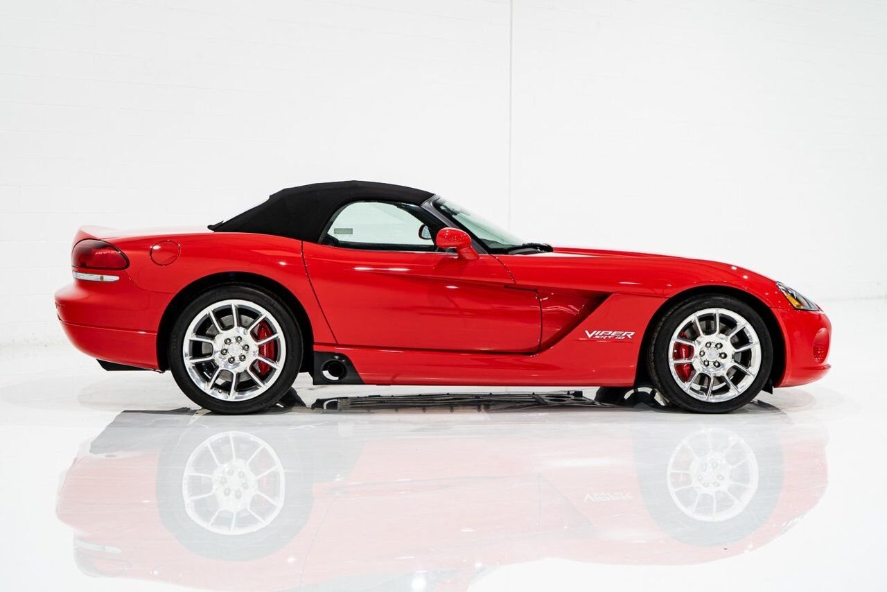 Dodge Viper Clean Title With Only 2,063 km (1,282 Miles) From New 2008 Rouge Montréal - photo #79