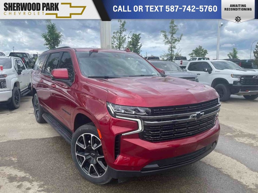 2022 Chevrolet Suburban 2022 Red