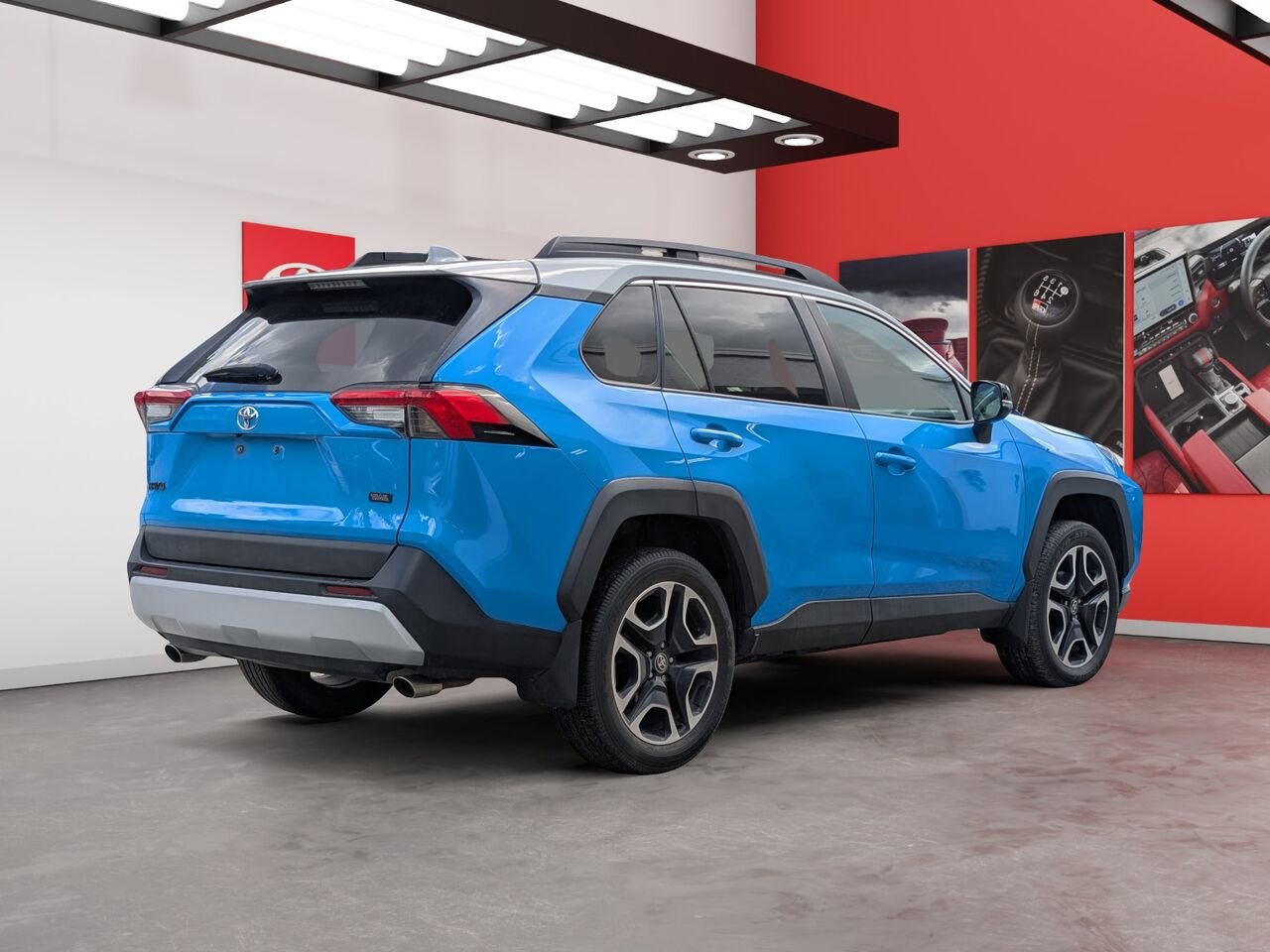 Toyota RAV4 Trail/SIÈGES CHAUFFANTS ET VENTILLÉS/TOIT OUVRANT/VOLANT CHAUFFANT/AC BIZONE/ 2021 Bleu Sherbrooke - photo #3