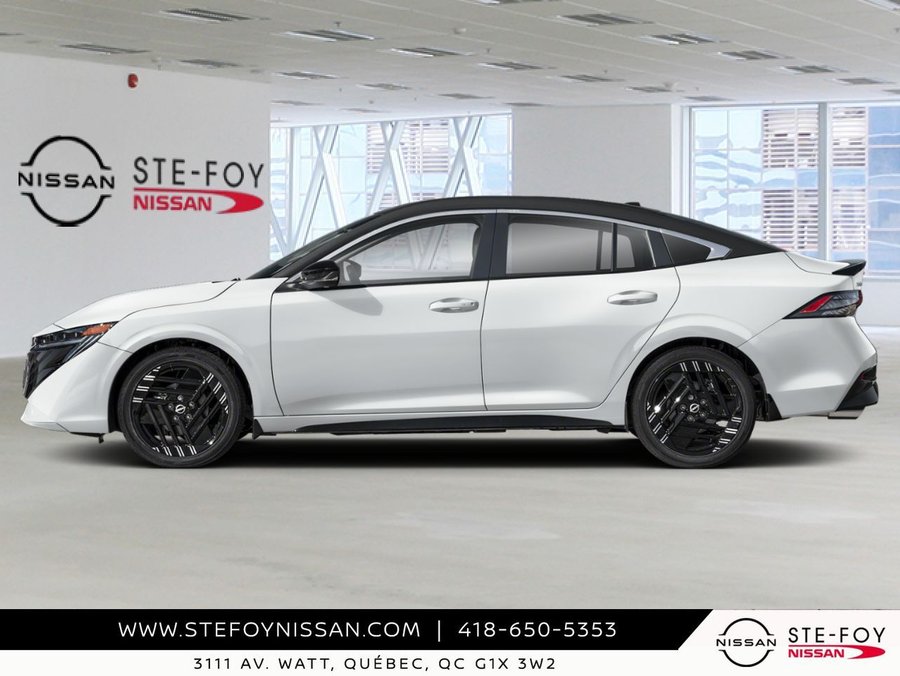 NISSAN Sentra E6051 2026 Blanc d'Aspen triple couche/Noir intense