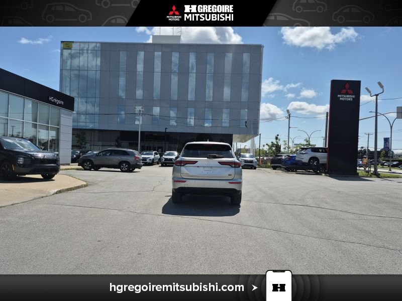 Mitsubishi Outlander MH4484 | ES * AWD * Cam * Mags * Carplay * A partir de 0.9% 2022 Gris Laval - photo #8