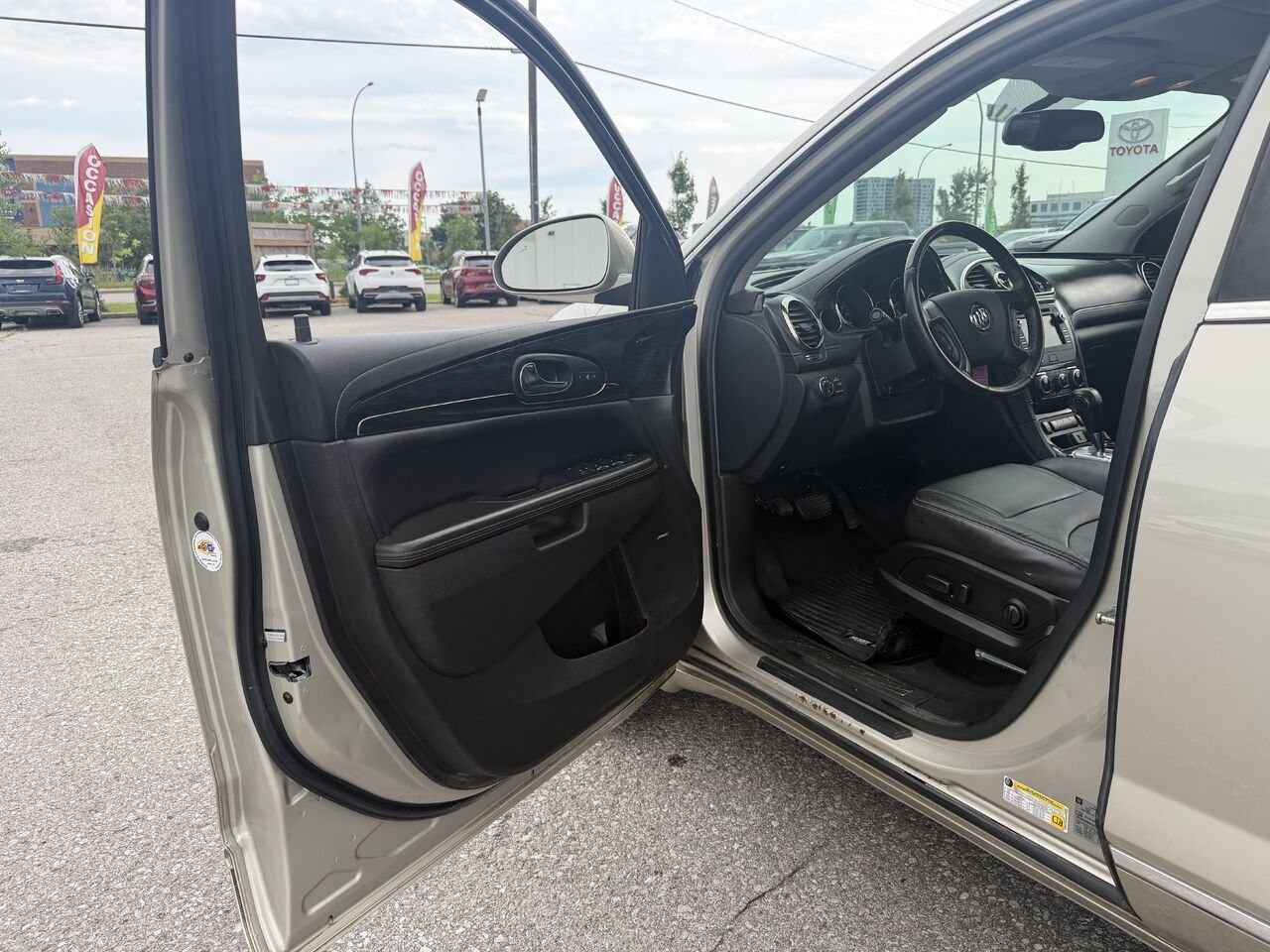 2017 BUICK ENCLAVE 4 portes à TI, Cuir Beige Ottawa & Gatineau - photo #1