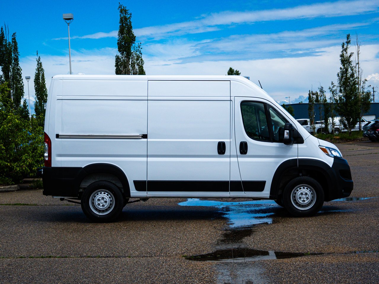 2025 Ram ProMaster Cargo Van SLT 2500 High Roof 136 WB White Sherwood Park - photo #13
