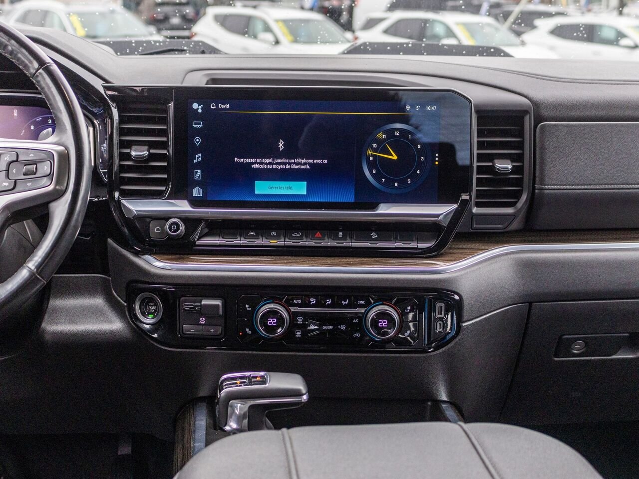 Chevrolet Silverado 1500 LT Trail Boss cabine multiplace 4RM 157 po 2024 Blanc Châteauguay - photo #10