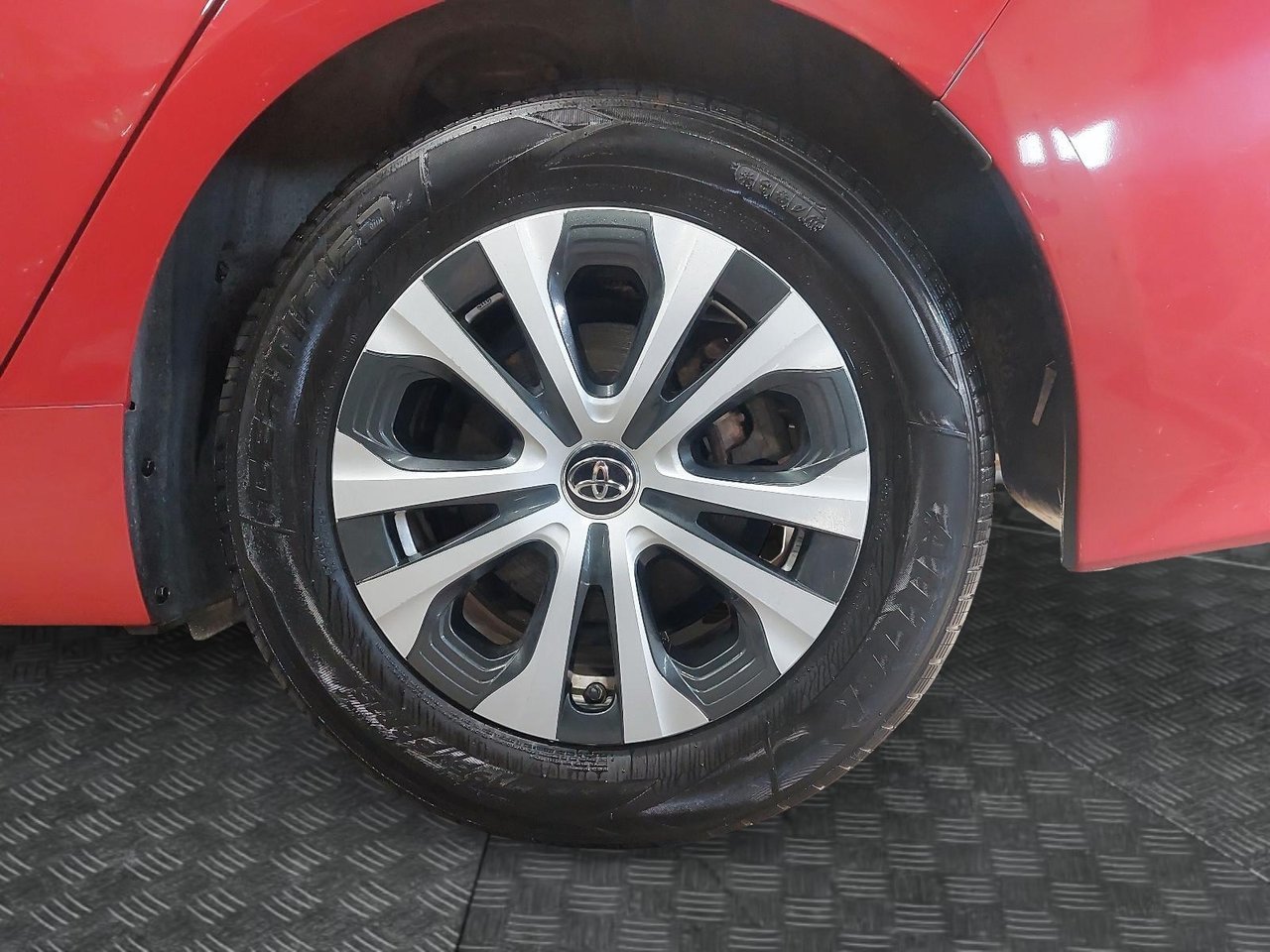 Toyota Prius Prime NIV JTDKARFP9L3126004 2020 Rouge Baie-Comeau - photo #6