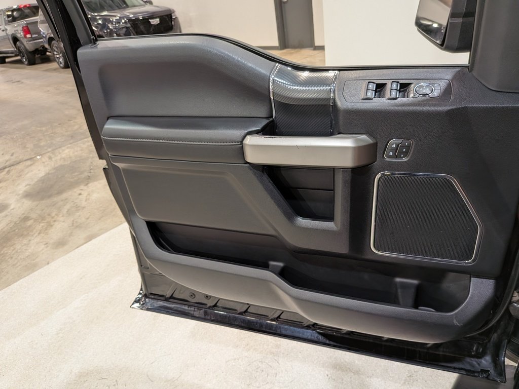 2020 Ford F-150 LARIAT 4WD SuperCrew 5.5' Box Black Val-David - photo #38