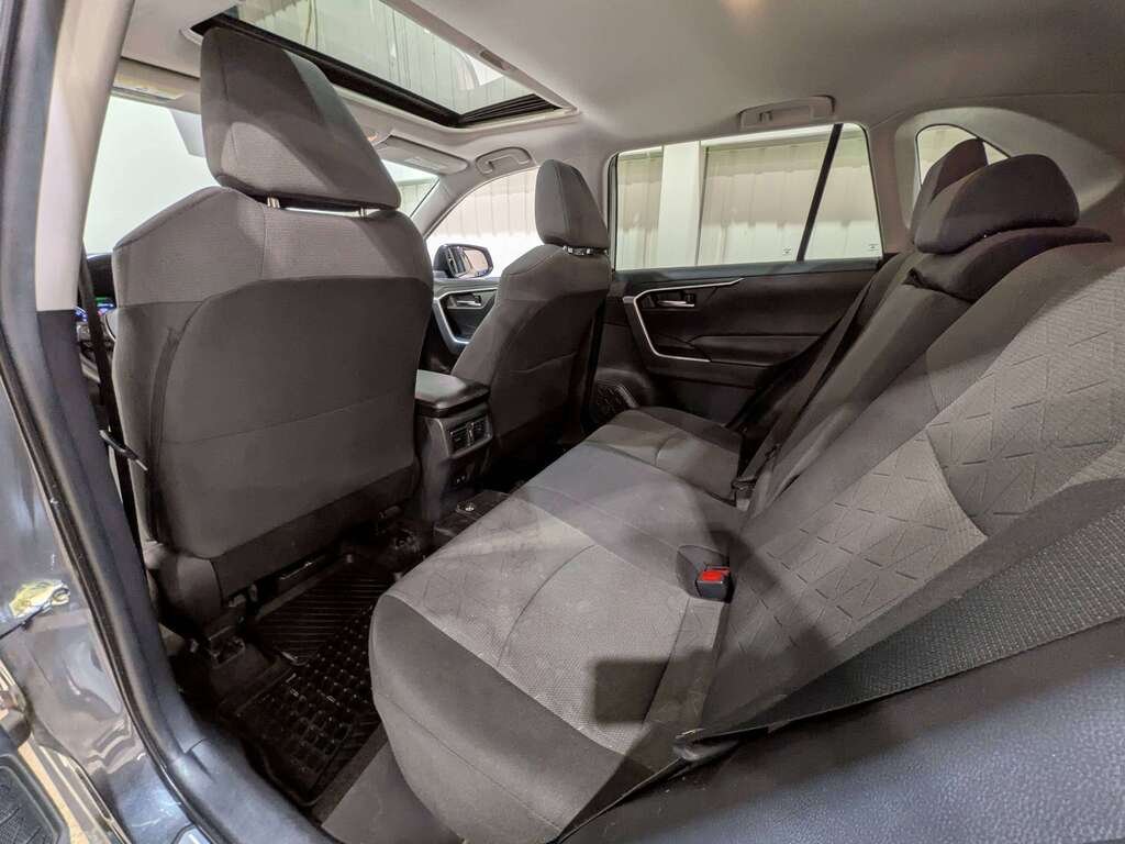 2019 Toyota RAV4 AWD XLE Grey Val-David - photo #9