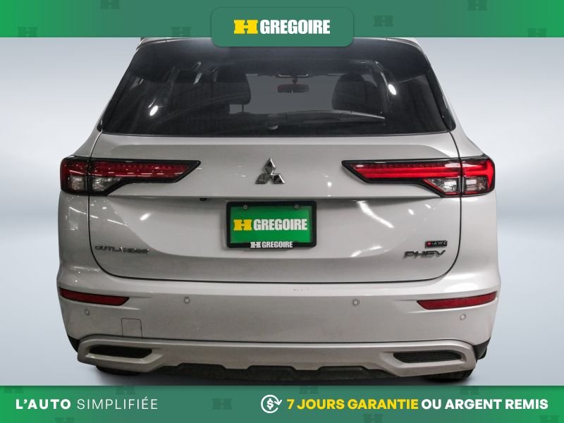 2025 Mitsubishi Outlander White Saint-Eustache - photo #5