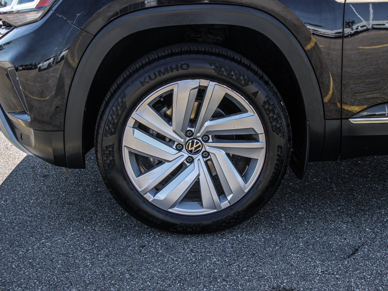2020 Volkswagen Atlas Cross Sport Execline 3.6 FSI 4MOTION Black Sherwood Park - photo #11