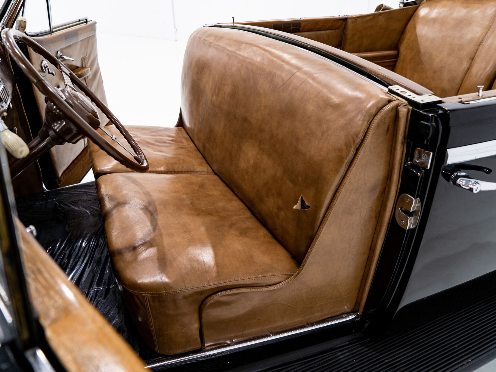 Cadillac Series 90 **PRICE IN USD**1 of 13 V16 1938 Noir Montréal - photo #11