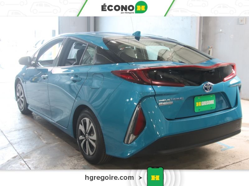 Toyota Prius 2017 Bleu Laval - photo #4