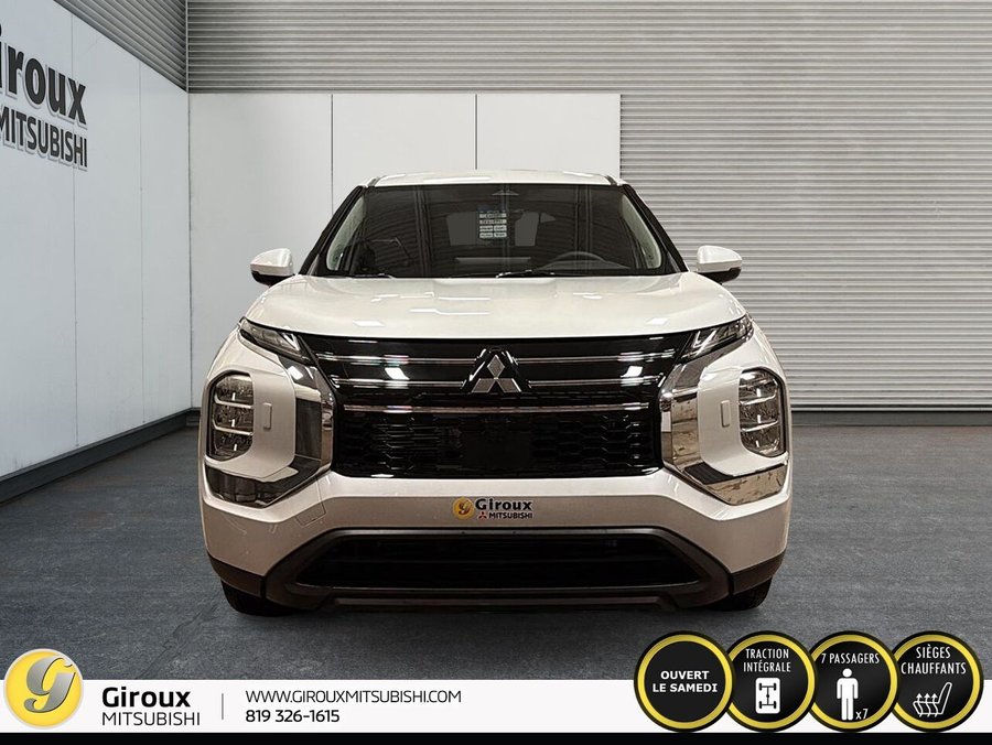 2026 MITSUBISHI Outlander ES S-AWC White Diamond