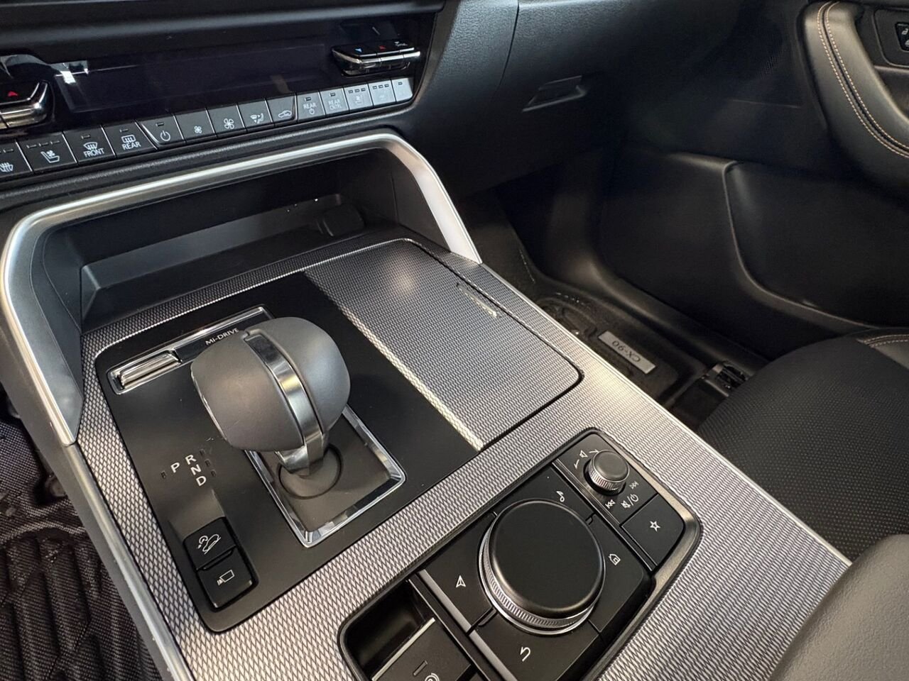 MAZDA CX-90 hybride léger GT-P TI 2026 Blanc rhodium métallisé Châteauguay - photo #12