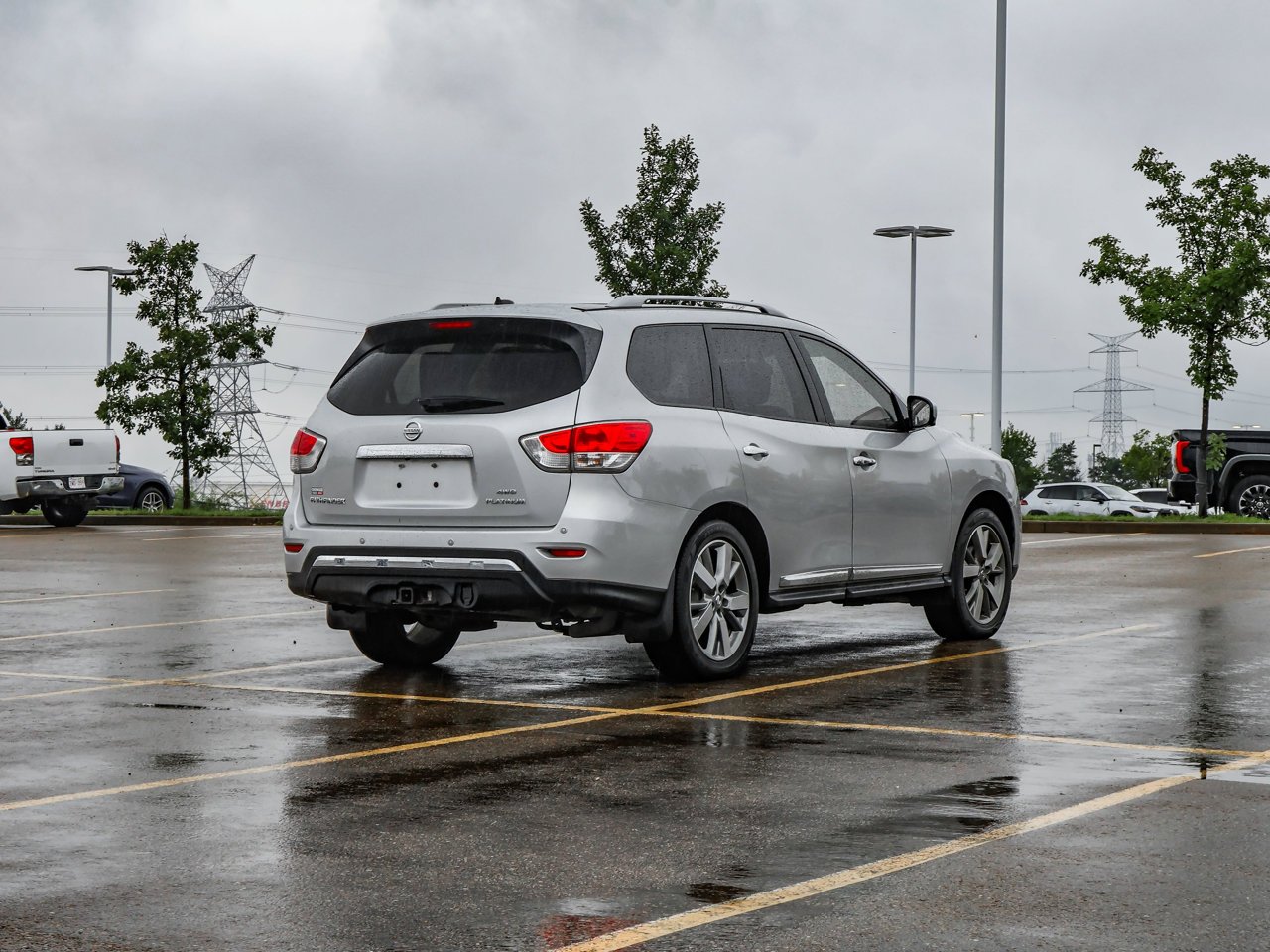 2015 Nissan Pathfinder 4WD 4dr Platinum Grey Sherwood Park - photo #7