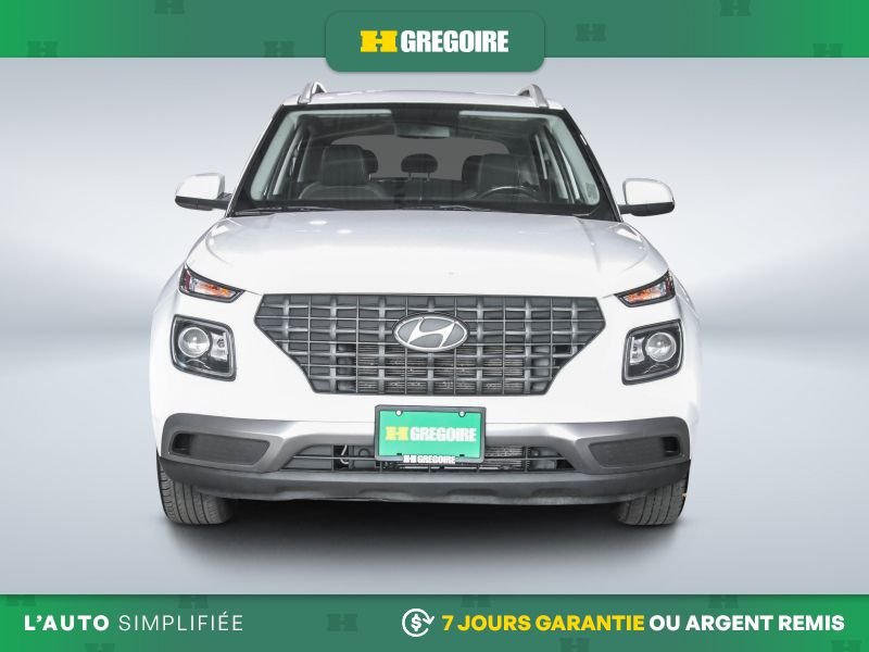 Hyundai Venue 2021 Blanc Laval - photo #1