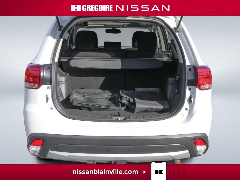 Mitsubishi Outlander 2018 Blanc Laval - photo #25