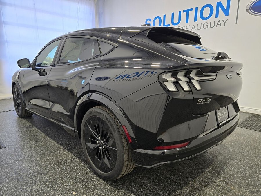 Ford Mustang Mach-E 2025 Noir ombre