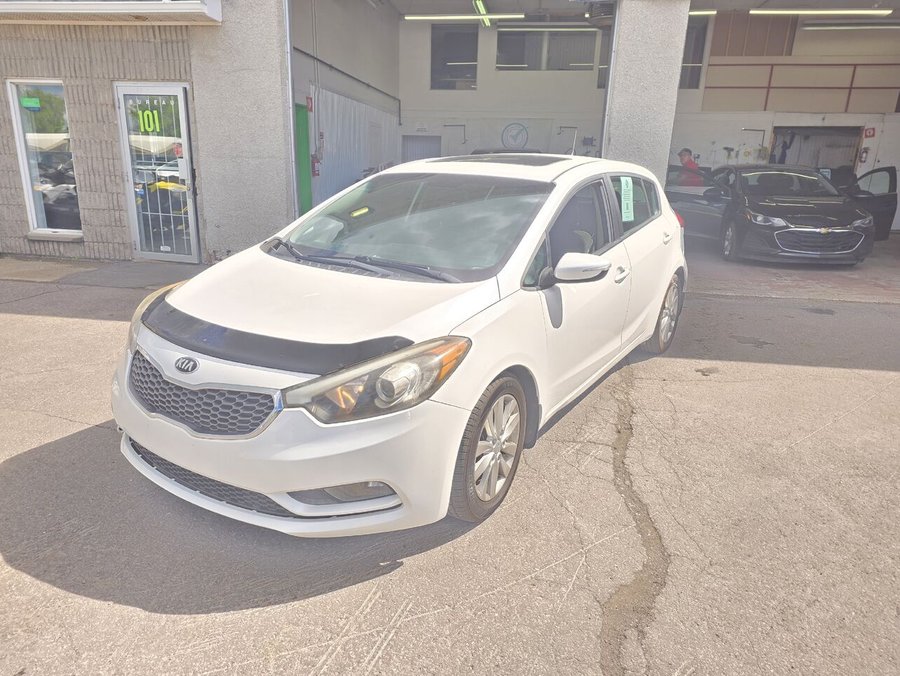 Kia 5 portes Forte 2015 2015 Blanc