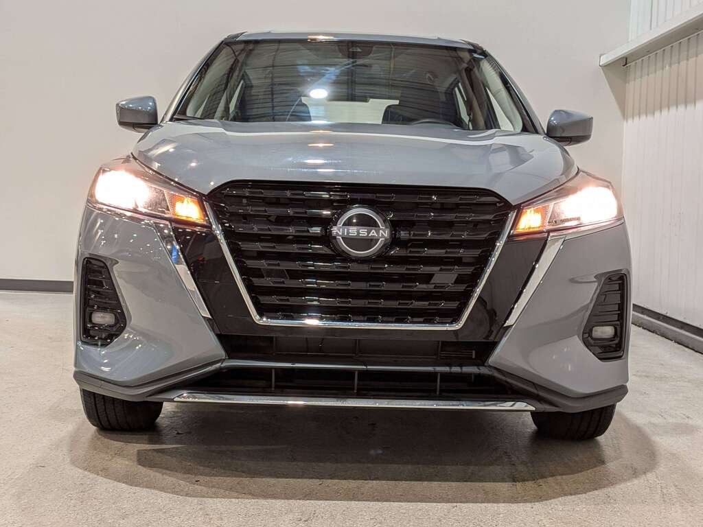2024 Nissan Kicks S FWD Grey Val-David - photo #1