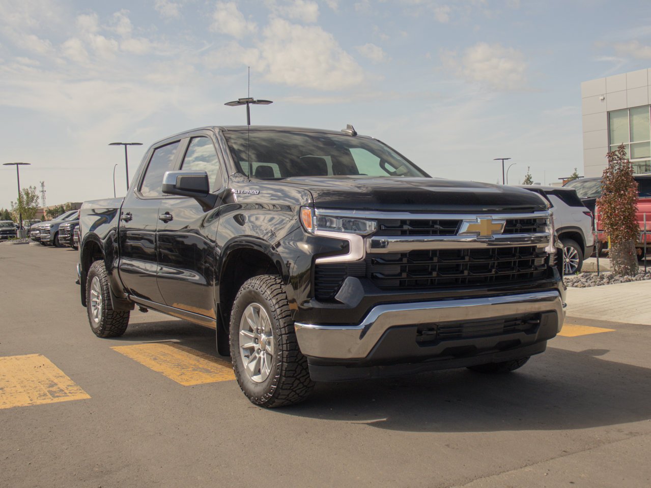 2025 Chevrolet Silverado 1500 4WD Crew Cab 147 LT Black Sherwood Park - photo #12