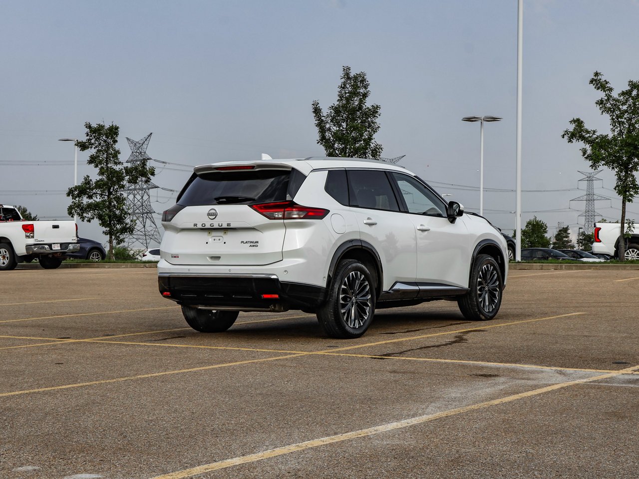 2024 Nissan Rogue AWD Platinum White Sherwood Park - photo #7