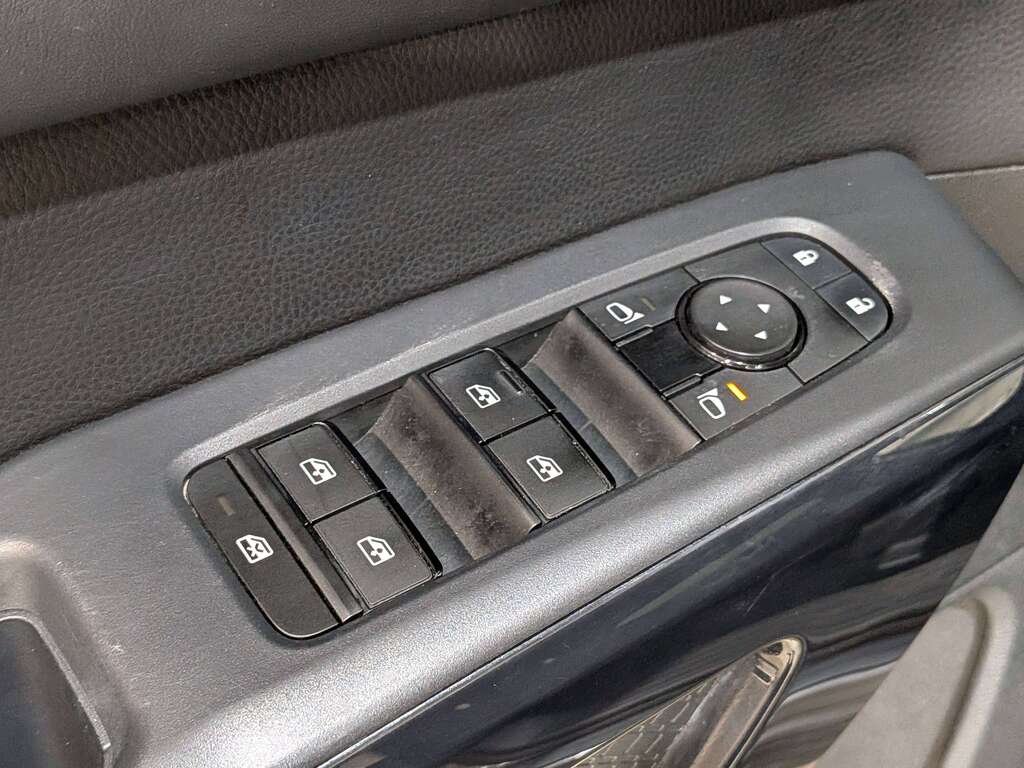 2024 Nissan Pathfinder S 4WD Grey Val-David - photo #35
