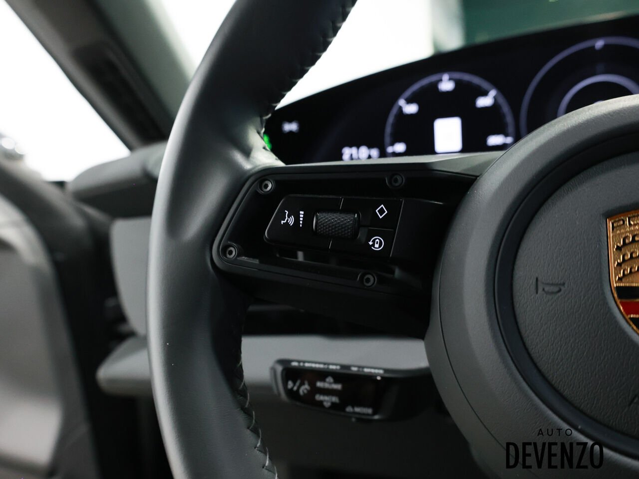 2022 Porsche Taycan Grey Saint-Eustache - photo #13