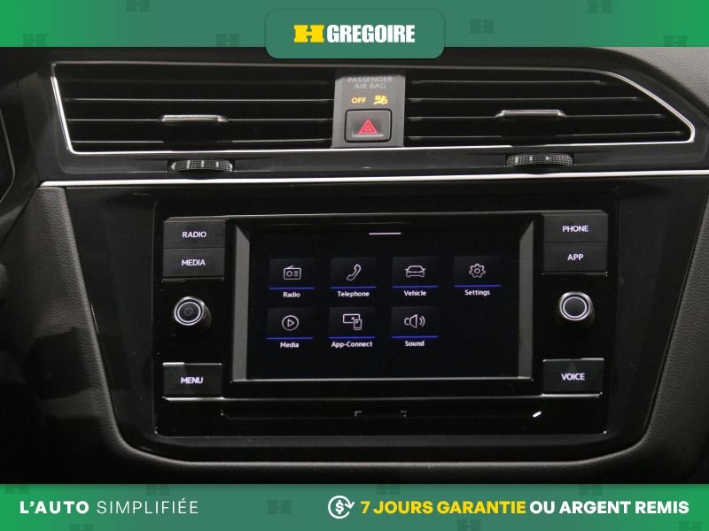 2024 Volkswagen Tiguan Grey Laval - photo #22
