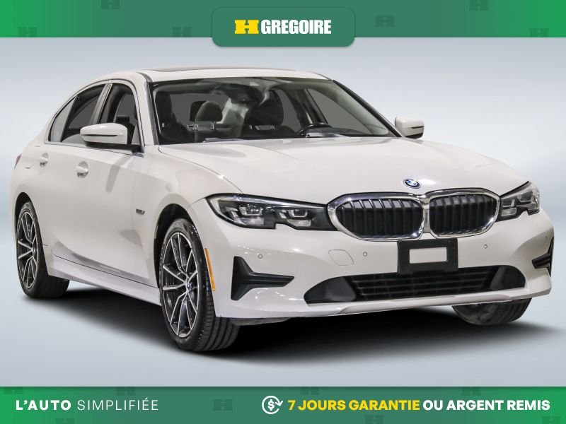 2022 BMW 330 2022 White