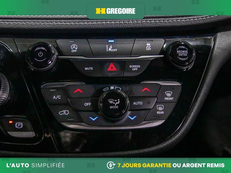2022 Chrysler Pacifica Grey Saint-Eustache - photo #20